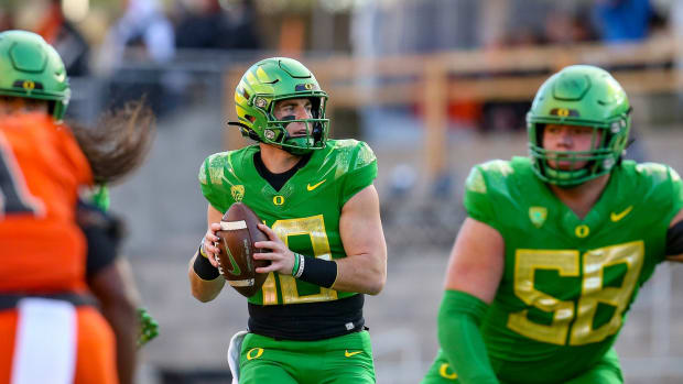 Oregon quarterback Bo Nix